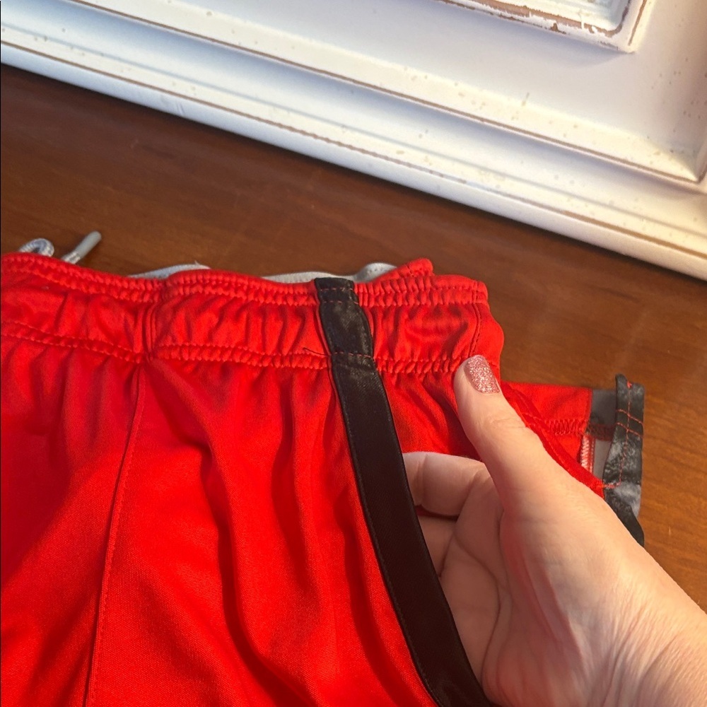 And1 Mens Red Joggers with Black Stripe pockets large - Picture 2 of 8